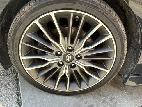 Used 2018 Hyundai Elantra Sport w/ Sport Premium Package 03 image 15