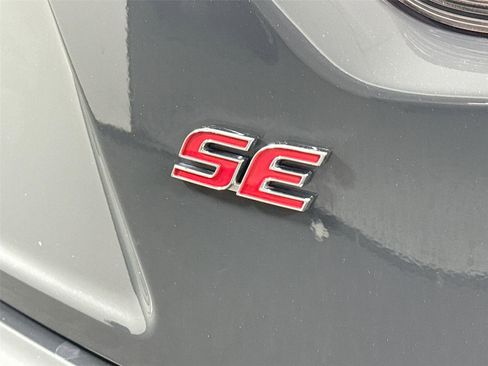 Used 2025 Toyota Corolla SE image 11