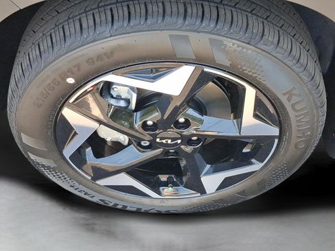New 2026 Kia Seltos EX FWD image 42