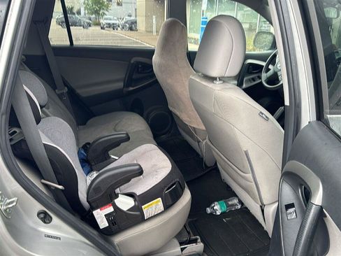 Used 2012 Toyota RAV4 4WD w/ Value Pkg image 7