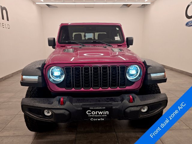Used 2024 Jeep Gladiator Rubicon w/ Convenience Group AWD/4WD image 8