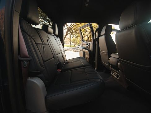 Used 2020 Chevrolet Silverado 1500 LT w/ All-Star Edition image 32