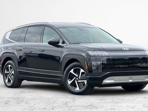 Certified 2026 Hyundai Ioniq 9 S image 1