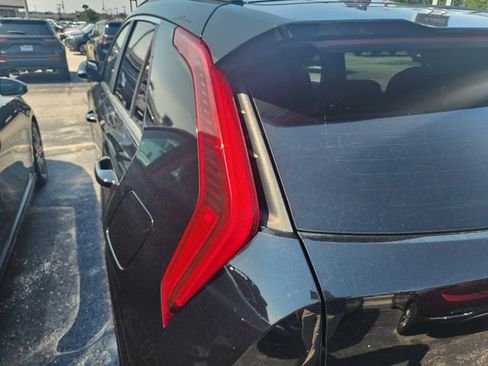 Used 2023 Kia Niro EX Touring FWD image 5