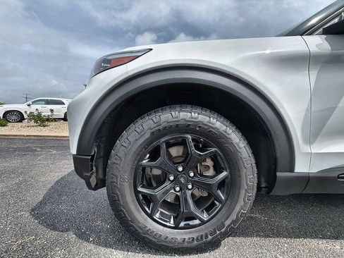 Used 2023 Ford Explorer Timberline w/ Timberline Technology Package AWD/4WD image 18