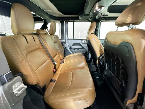 Used 2022 Jeep Wrangler Unlimited Rubicon 4xe image 25