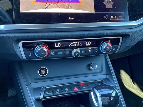 Used 2025 Audi Q3 2.0T Premium w/ Convenience Package image 24