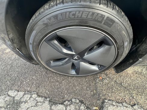 Used 2020 Tesla Model 3 Standard Range image 27