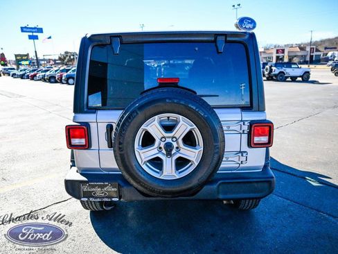 Used 2023 Jeep Wrangler Unlimited Sport image 6