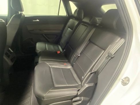 Used 2021 Volkswagen Atlas Cross Sport SE w/ Panoramic Sunroof Package AWD/4WD image 13