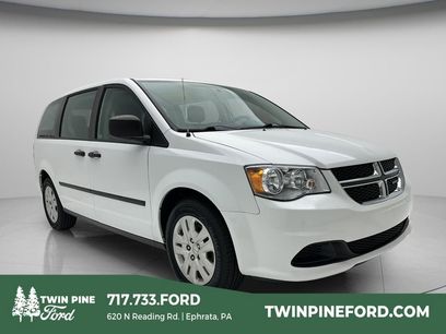 Used 2016 Dodge Grand Caravan American Value Package w/ UConnect Hands-Free Group