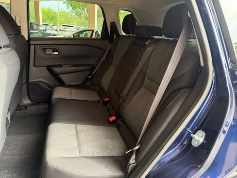 Used 2026 Nissan Rogue SV FWD image 21