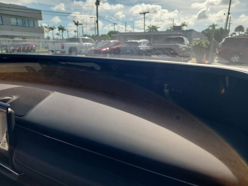 New 2025 Lincoln Nautilus Reserve image 25