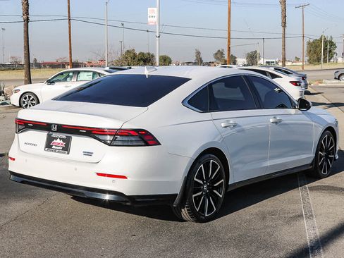 Certified 2024 Honda Accord Touring image 4