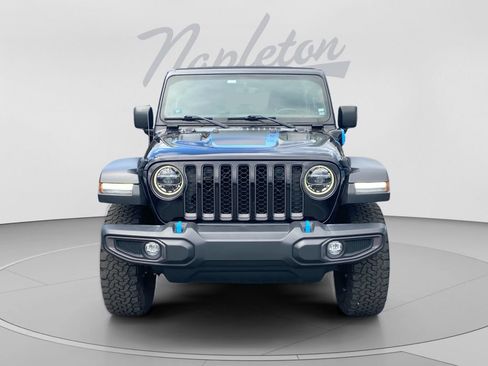 Used 2021 Jeep Wrangler Unlimited Rubicon 4xe w/ Cold Weather Group AWD/4WD image 9