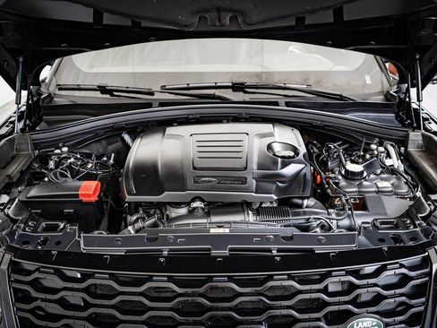 Used 2022 Land Rover Range Rover Velar R-Dynamic S image 46