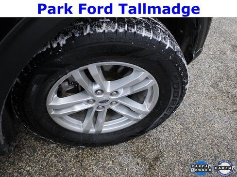 Used 2022 Ford Explorer XLT image 29