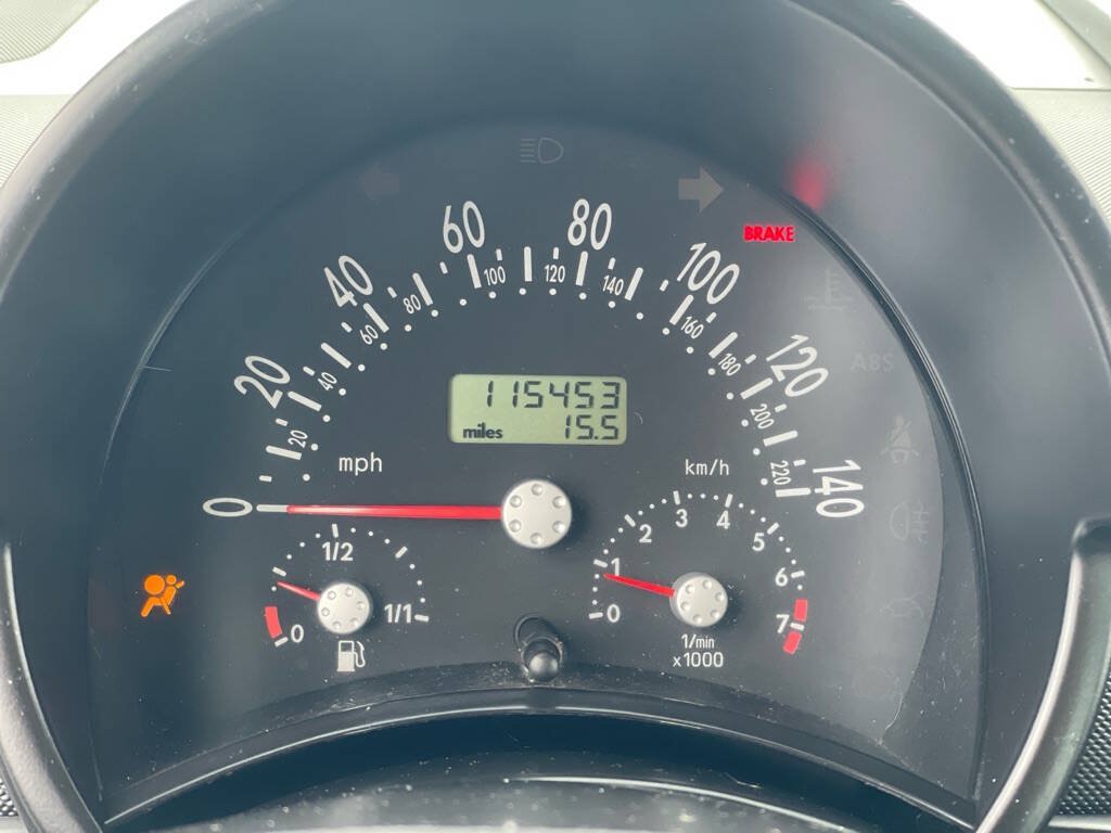 Used 2003 Volkswagen Beetle GLS FWD image 10