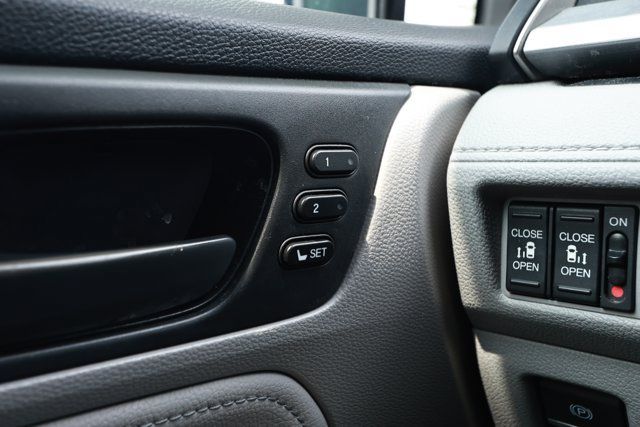 Used 2018 Honda Odyssey Touring image 23