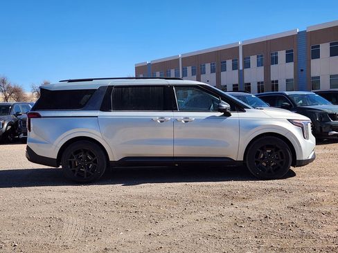 New 2026 Kia Carnival SX Prestige FWD image 2