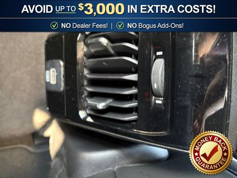 Used 2024 Jeep Compass Latitude AWD/4WD image 30
