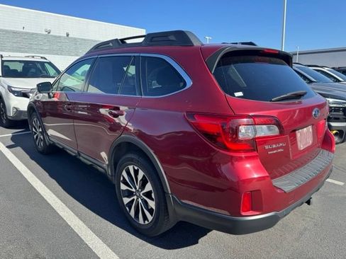 Used 2015 Subaru Outback 3.6R Limited AWD/4WD image 4