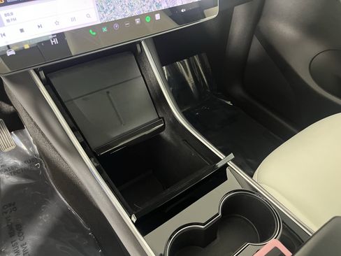 Used 2021 Tesla Model Y Long Range image 14