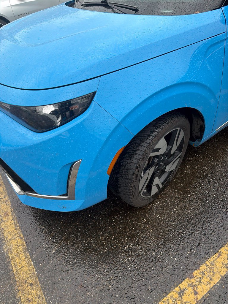 Used 2023 Kia Soul GT-Line FWD image 2