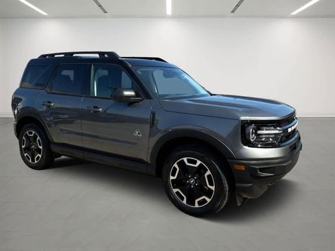 Used 2024 Ford Bronco Sport Outer Banks w/ Tech Package image 6