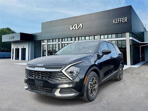 Certified 2024 Kia Sportage LX image 4