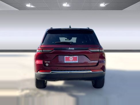 New 2025 Jeep Grand Cherokee Laredo X image 10