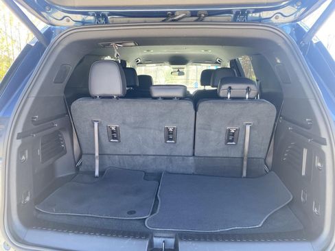 Used 2026 Chevrolet Traverse LT AWD/4WD image 14
