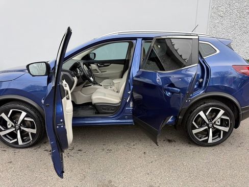 Certified 2022 Nissan Rogue Sport SL image 18