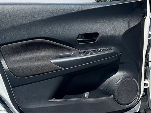 Used 2025 Nissan Kicks Play S FWD image 19