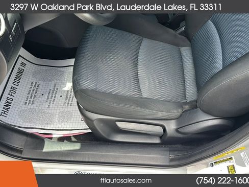 Used 2019 Toyota Yaris LE FWD image 21