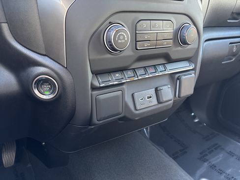 Used 2026 Chevrolet Silverado 1500 Custom AWD/4WD image 32