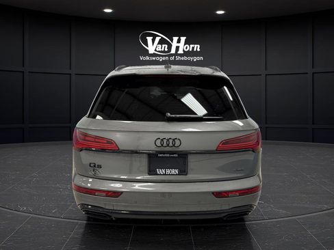 Used 2023 Audi Q5 e Prestige w/ Prestige Package image 14