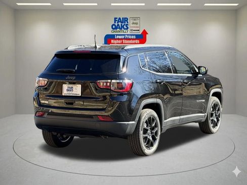 New 2026 Jeep Compass Latitude w/ Sun and Sound Group AWD/4WD image 6