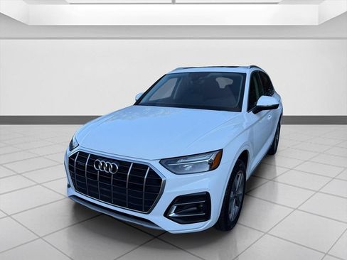 Used 2023 Audi Q5 2.0T Premium w/ Convenience Package AWD/4WD image 10