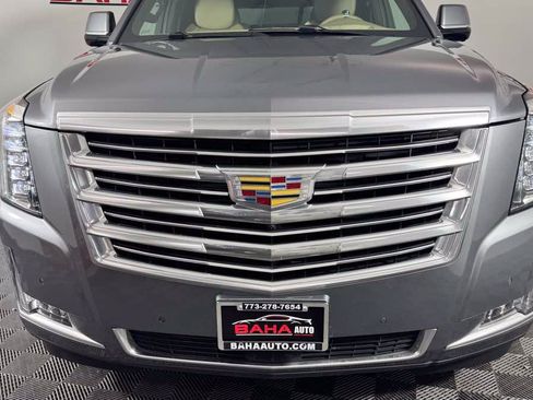 Used 2019 Cadillac Escalade Platinum AWD/4WD image 11