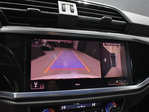 Used 2020 Audi Q3 2.0T Prestige image 23