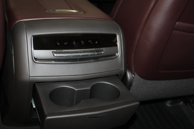 Certified 2022 Cadillac Escalade ESV Premium Luxury Platinum AWD/4WD image 14