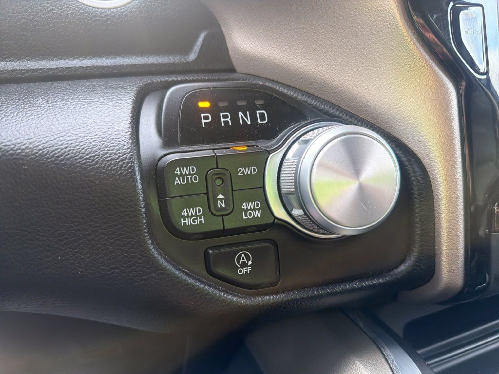 Used 2022 RAM 1500 Laramie AWD/4WD image 22