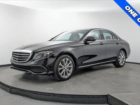 Used 2017 Mercedes-Benz E 300 image 2