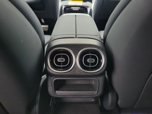 Certified 2026 Mercedes-Benz GLC 300 4MATIC image 15