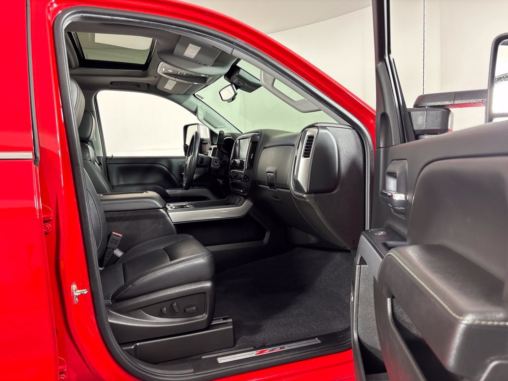 Used 2019 Chevrolet Silverado 2500 LTZ w/ Duramax Plus Package AWD/4WD image 8
