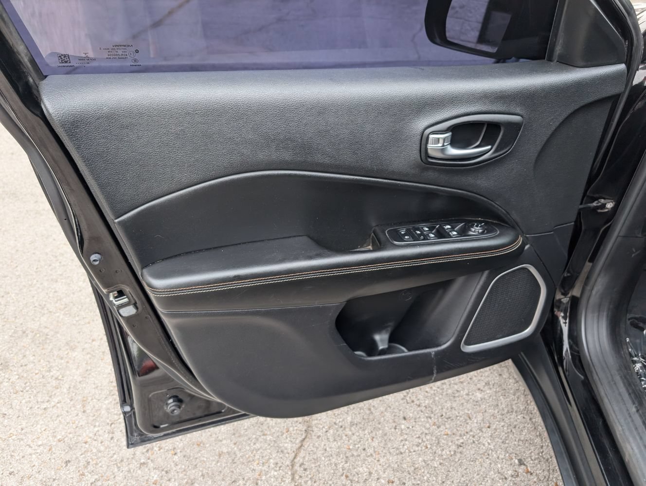 Used 2021 Jeep Compass Sport FWD image 11