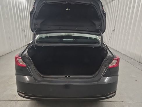 Used 2025 Toyota Camry LE image 22