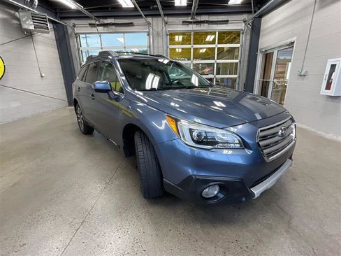 Used 2016 Subaru Outback 2.5i Limited AWD/4WD image 7