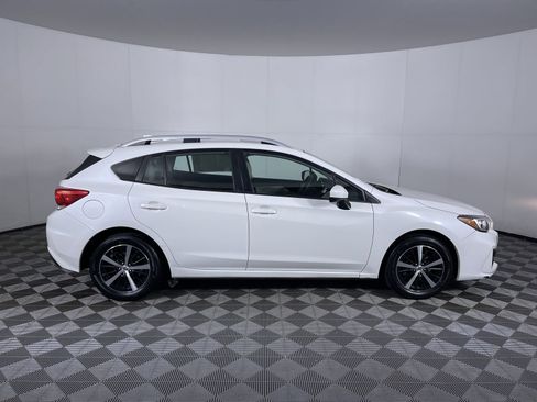 Used 2019 Subaru Impreza 2.0i Premium image 10